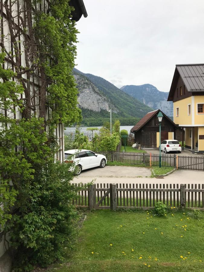 Glueck Am See - Apartment Mit Seezugang Hallstatt Exteriör bild